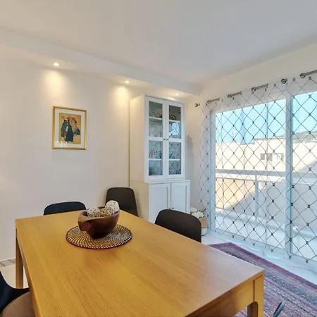 Reina Pointe Croisette Palm * Канны