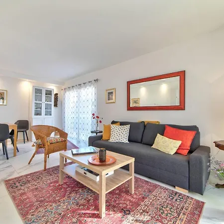 Reina Pointe Croisette Palm Apartman *