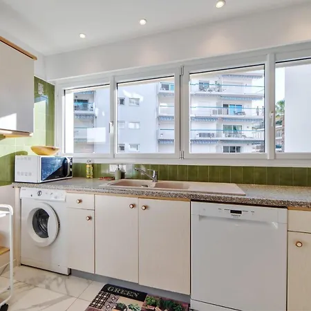 Reina Pointe Croisette Palm *