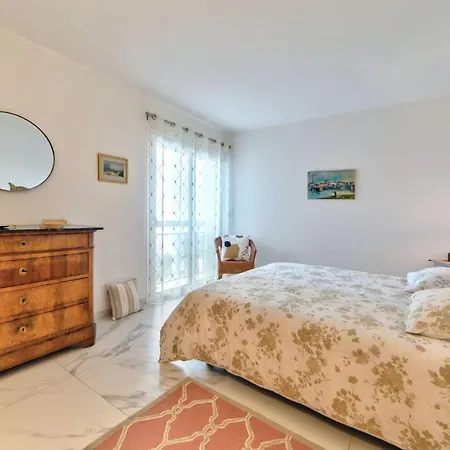 Reina Pointe Croisette Palm Apartman *